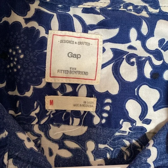 1 Banana Republic Pant 6 & 1 Gap shirt M .Bundle - Picture 3 of 9